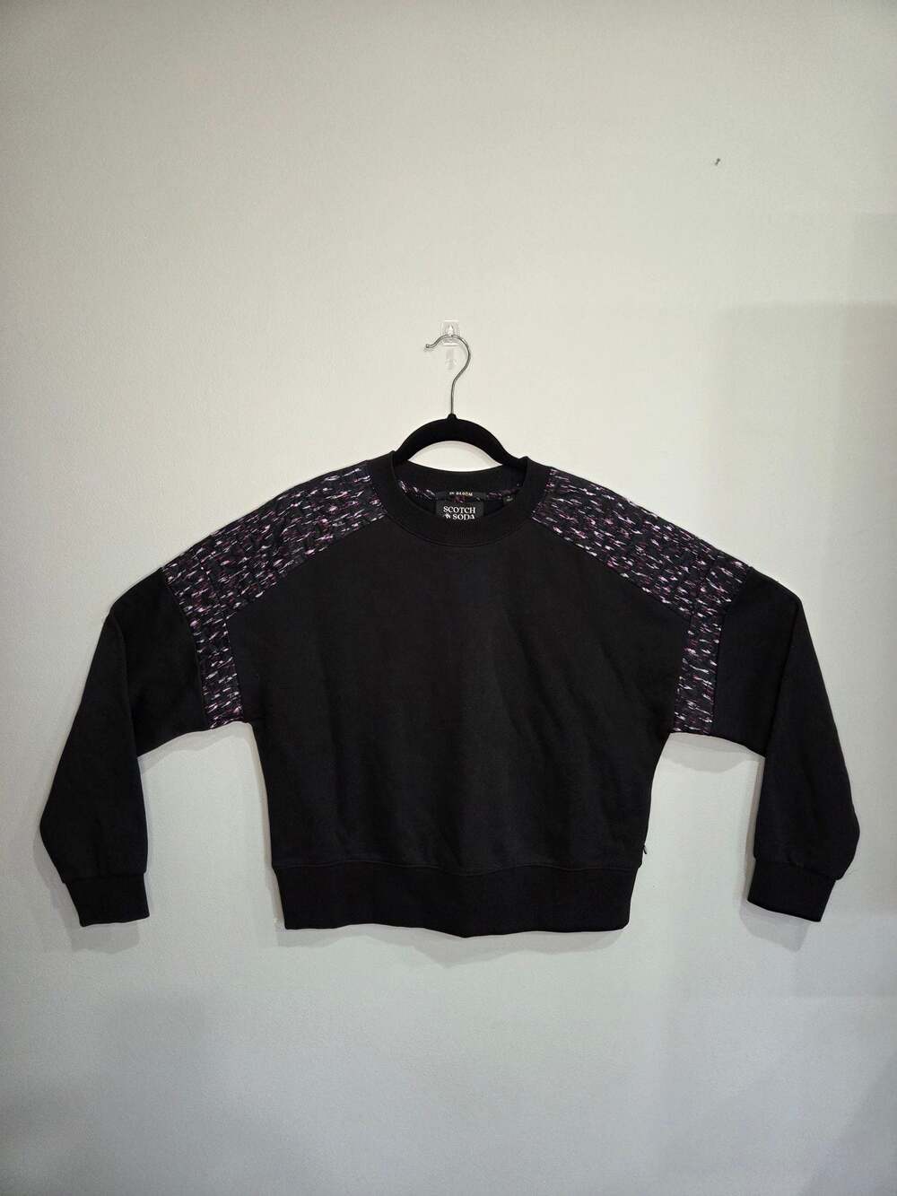 Scotch & Soda Black Sweatshirt with Patterned Shoulder Detail